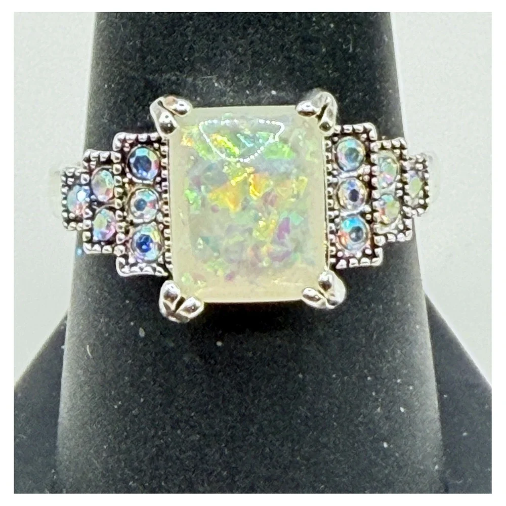 Ring Size 8.5 Opal Look Statement Halo Ring New Stainless‎ Steel